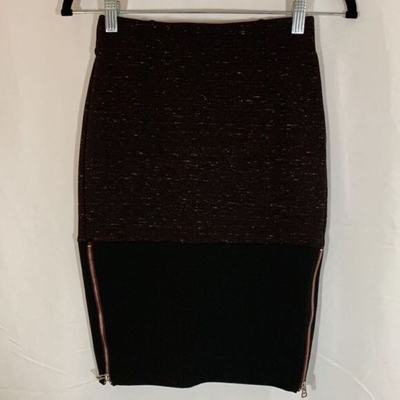 Wilfred Dresses & Skirts - Wilfred Black Speckled Pencil Zipper Skirt